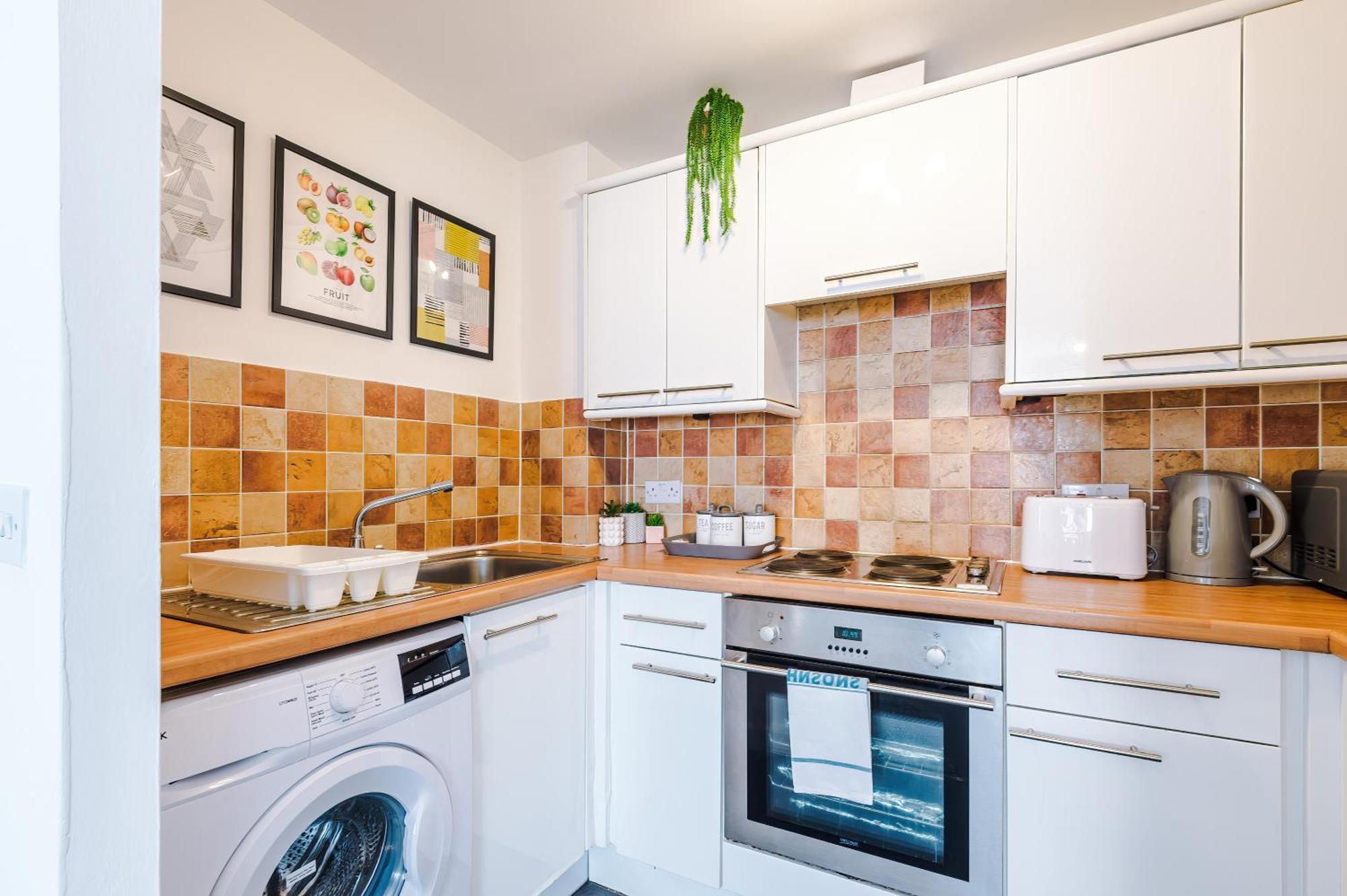 The Consort Serviced Apartment Ковентри Экстерьер фото